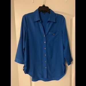 Ladies button up top